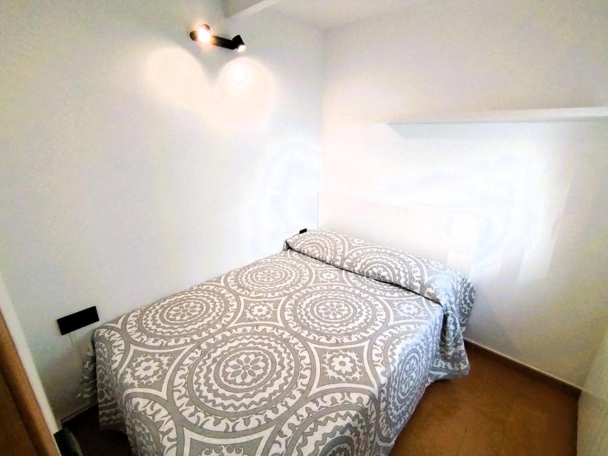 Puerta Del Sol - Apartamento Para 4 مدريد المظهر الخارجي الصورة